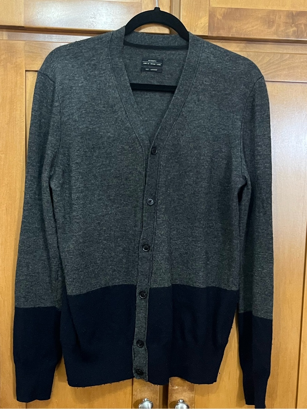 ALLSAINTS Grey & Navy Colorblock Knit V-Neck Button Cardigan Sweater | Size Medi